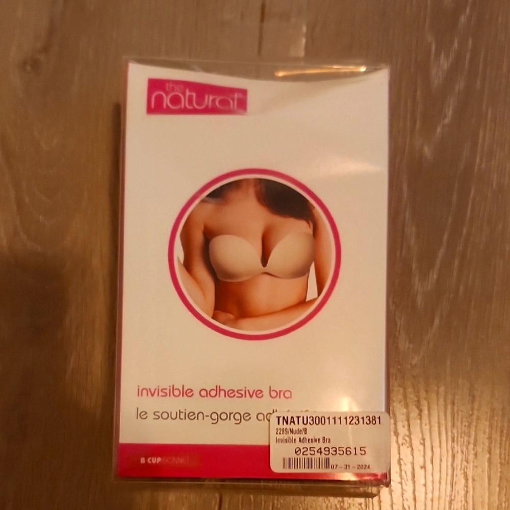 NIB Invisible Adhesive Bra - Cream